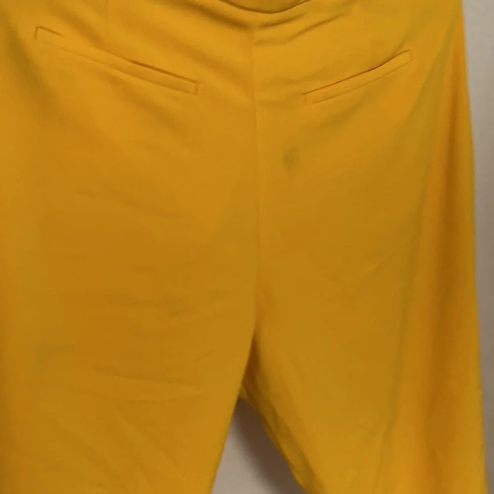 Yellow fitted pants - Picture 5 of 6